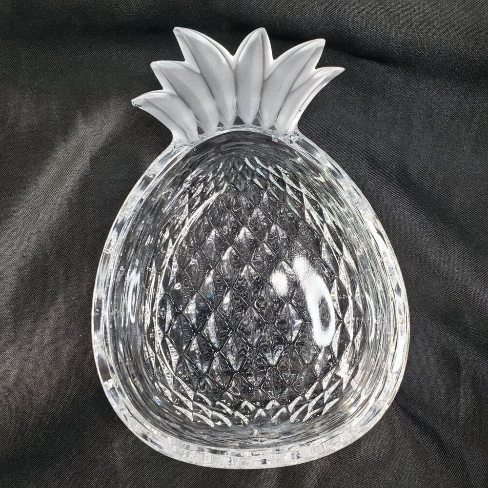 Vintage Mikasa crystal pineapple shaped trinket Candy dish frosted glass leaf